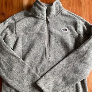 The North Face Men's Heathered Gray Quarter Zip-Up Sweater